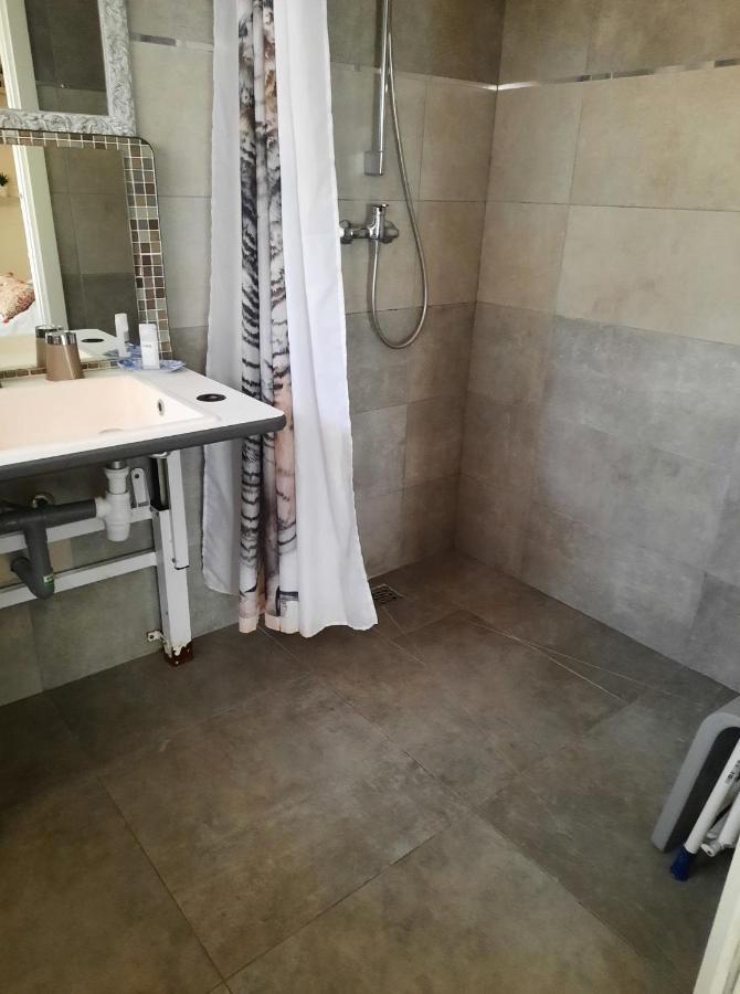Les Violettes Apartamento Menton Exterior foto